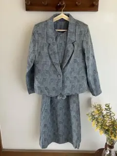 ★ワンピースとジャケットのセットアップ★ブルーグレーの花柄★今の季節にピッタリ★