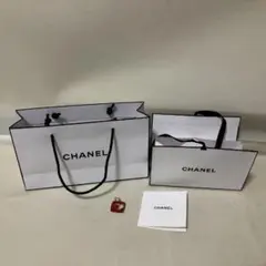 シャネル　2026　バレンタイ限定　チャーム付き　ギフトボックス　紙袋　H816
