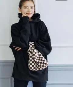 coca ふわり～オーバーサイズフーディー　ブラック M