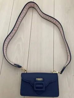 ショルダーポーチ