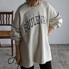 ボンジュールサガン スウェット