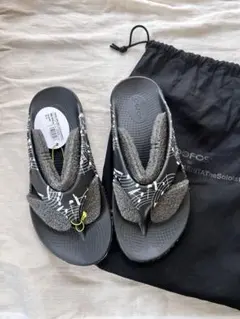 ソロイスト ウーフォス flip-flop サンダル OOFOS us8 27のサムネイル