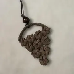 山葡萄 ネックレス＊ ハンドメイド＊花結び