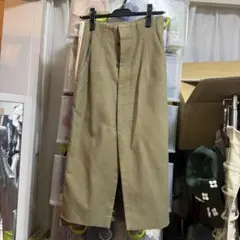 NINE カーキ　スカート　タイトのサムネイル