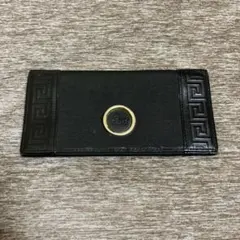 【希少】ジャンニヴェルサーチ 長財布 グレカ柄 メダルロゴ ブラック