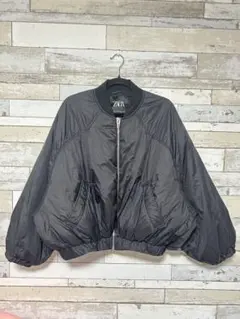 ZARA ダウンジャケット ゆったりサイズ バックジップ 黒 ブラック 