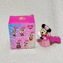 ミニーマウス キーホルダー ドレス　チャーム