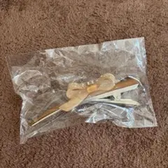 リボン型ヘアクリップ ストーン付き