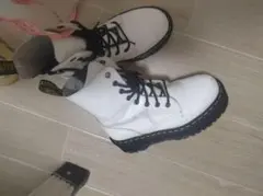 Dr.Martens 厚底ブーツ 白 23.5cm