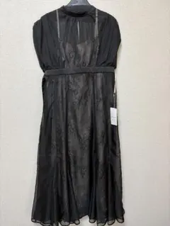 ちょっと訳あり！新品　2万円　結婚式　チュールワンピース　ブラック　メルローズ