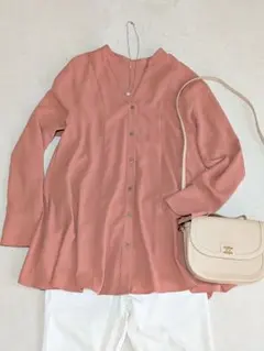 バックプリーツ シャツ