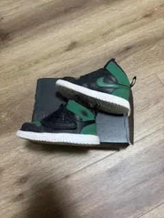 NIKE キッズ　エアジョーダンワン　ジョーダン　AJ1