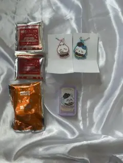 ココス ちいかわコラボ ハチワレ モモンガ