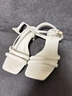 EMPORIUMホワイトストラップサンダル23.5㎝　Mサイズ パーティー結婚式
