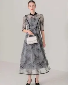 Leja 配色パイピングプチハイネック花柄刺繍ラメレースロング丈ドレスワンピース