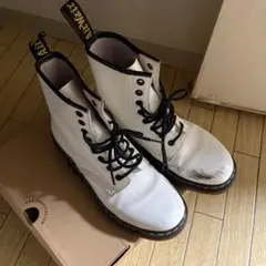 100サイズ箱送付ドクターマーチン8ホール＊Dr.Martens All白ブーツ