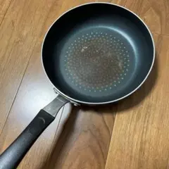 お手軽フライパン 20cm☆ネイビー　ダイヤモンドコートのサムネイル