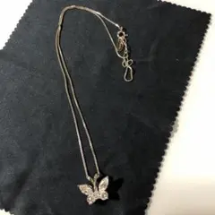 蝶々ネックレス