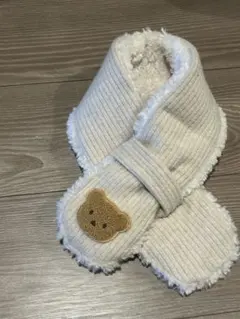 ベビー用クリーム色マフラー クマ刺繍付き