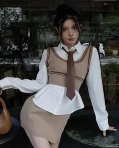 Darich レザータイニットセットアップ ベージュ ニット