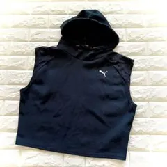 PUMA 【XL】クロップド パーカー ワンポイント 無地 黒 肩メッシュ