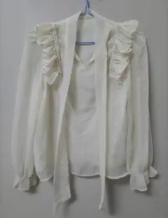 フリル付きシースルーシャツ 長袖 ホワイト