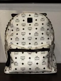 MCM×LOVERESS　スタッズ付白リュックのサムネイル