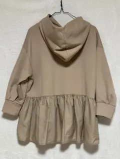 ☆ HKWORKS LONDON フリル付きベージュパーカー LL