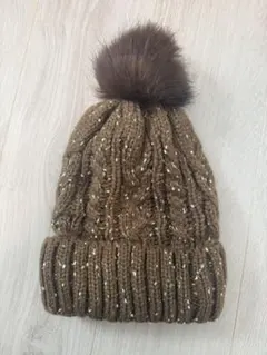 【お値下げ中】ブラウンケーブル編みニット帽・ファー付き