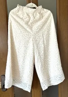 Item thumbnail for item b2db3db2-f7e7-45a7-80a0-9282135f66f1