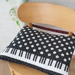 Item thumbnail for item c9f8ecbd-6de1-4d6a-a5fa-ef24f30bb452