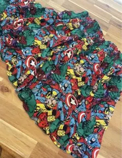 MARVEL柄　スカート　マーベルコミックス　キャラクター　プリントスカート