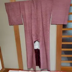 小豆色ストライプ模様 小紋 着物　薄手　身幅広め　丈１５７㌢②㋩