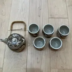 急須と茶碗4個セット 陶器製 日本茶　昭和レトロ