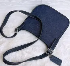 COACHコーチ ショルダーバッグ デニムブルー キャンバスチャーム付.