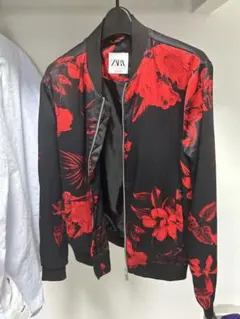 ZARA フラワープリント ボンバージャケット