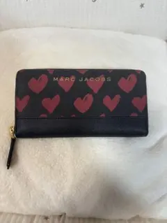 MARC JACOBS ハート柄 長財布