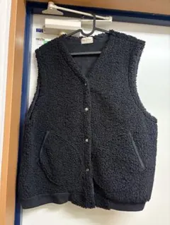 ボア ブラック ノースリーブベスト