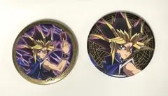 遊戯王 コラボカフェ メタリック缶バッジ 闇遊戯 2点セット - メルカリ