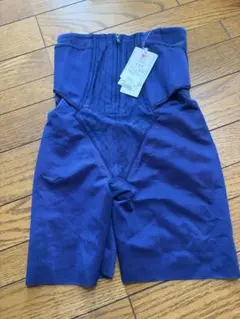 タグ付き新品　定価15000円ワコール 産後用 骨盤ガードル 64 ネイビー