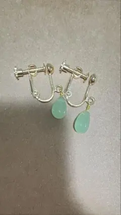 グリーンチェコビーズ イヤリング