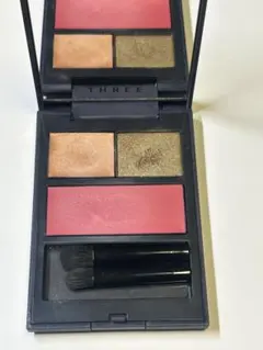 THREE スターダストドリーマームードパレットX02