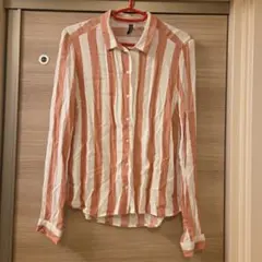 H&M　DIVIDED ピンクと白のストライプ長袖シャツ
