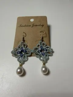 ハンドメイドピアス　タティングレース