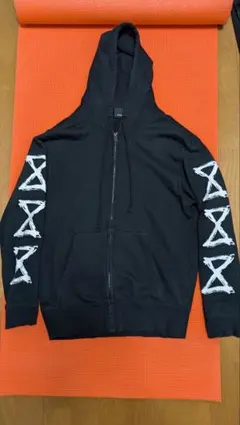 Item thumbnail for item d28de082-fa41-4d47-82e8-e6500ab53b01