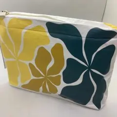 ALOHA CO ハイビスカス柄 撥水加工 化粧品，洗面具 ポーチ AL26 - メルカリ
