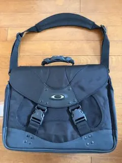 Oakley オークリー ブラック ビジネスバッグ ブリーフケース 数回使用美品