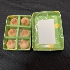 カエルまんじゅう　カプセルトイ