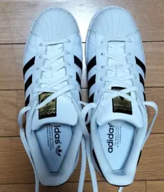 【C77124】adidas スーパースター 白×黒 金ベロ 24.5cm