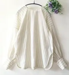 【新品】☆ユナイテッドアローズ☆シアーストライプボリュームブラウス